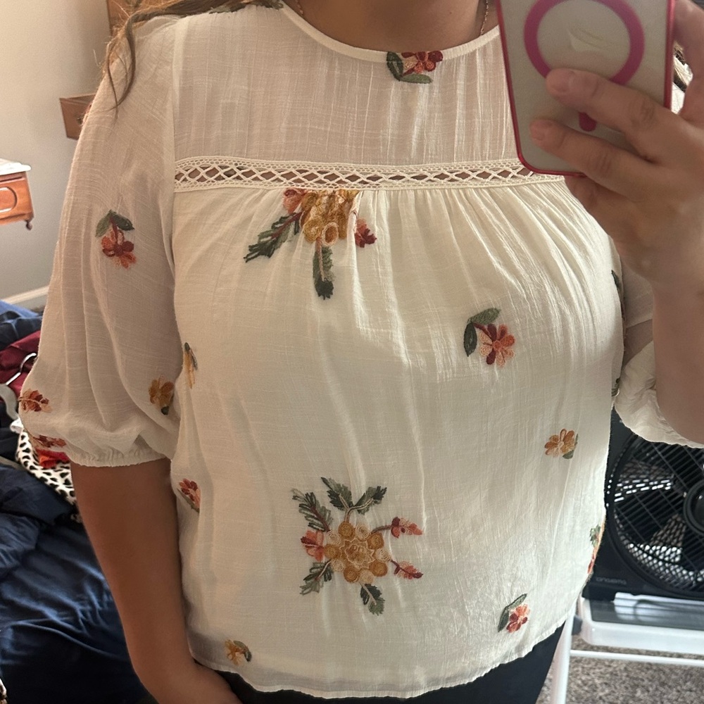 Anthropologie Fig and Flower 3/4 Sleeve Floral Embroidered Top L Boho Popover